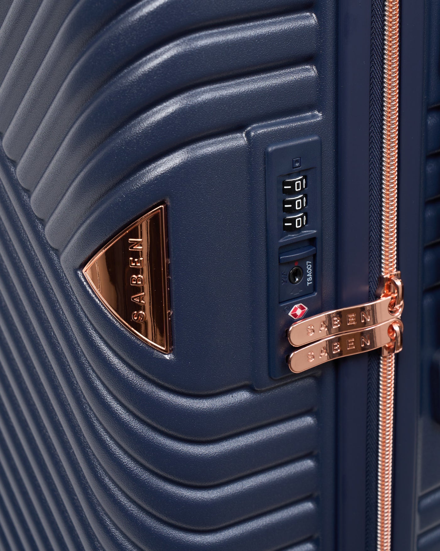 MEDIUM SUITCASE (Ink)