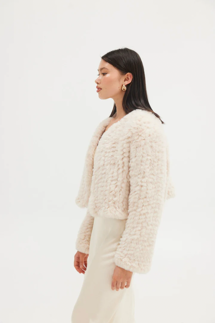 Faux Fur - Lola Crop (Oatmeal)